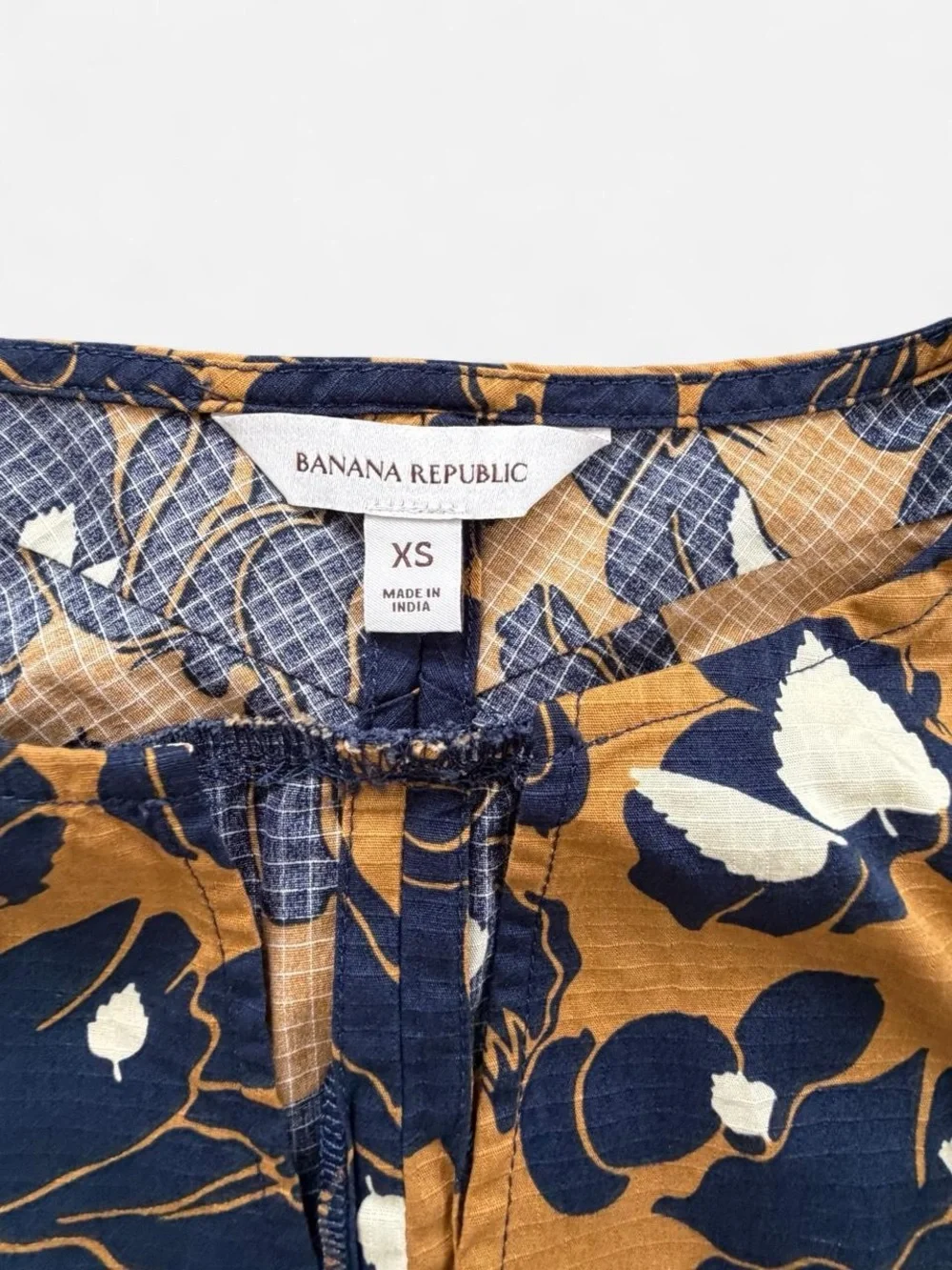 NWOT BANANA REPUBLIC Stretch-Cotton Volume-Sleeve Top